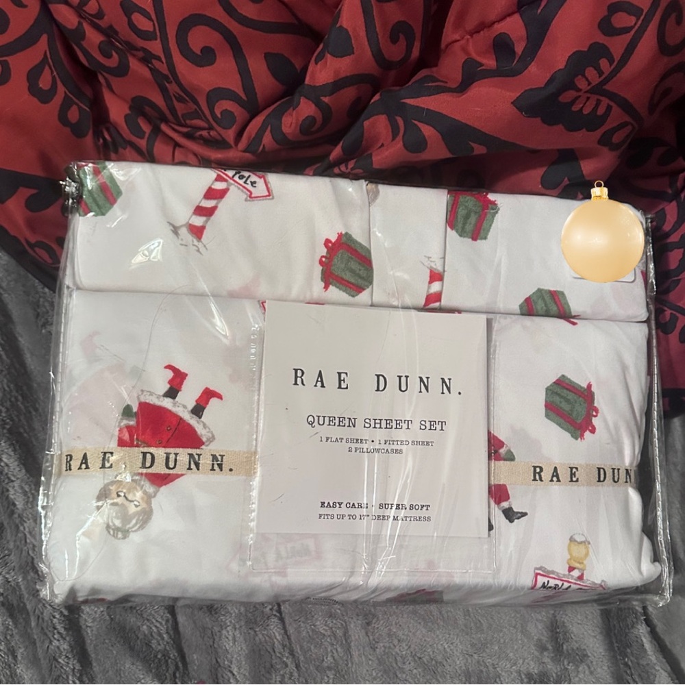 Rae Dunn Christmas Holiday Merry Everything Sheet Set - Queen